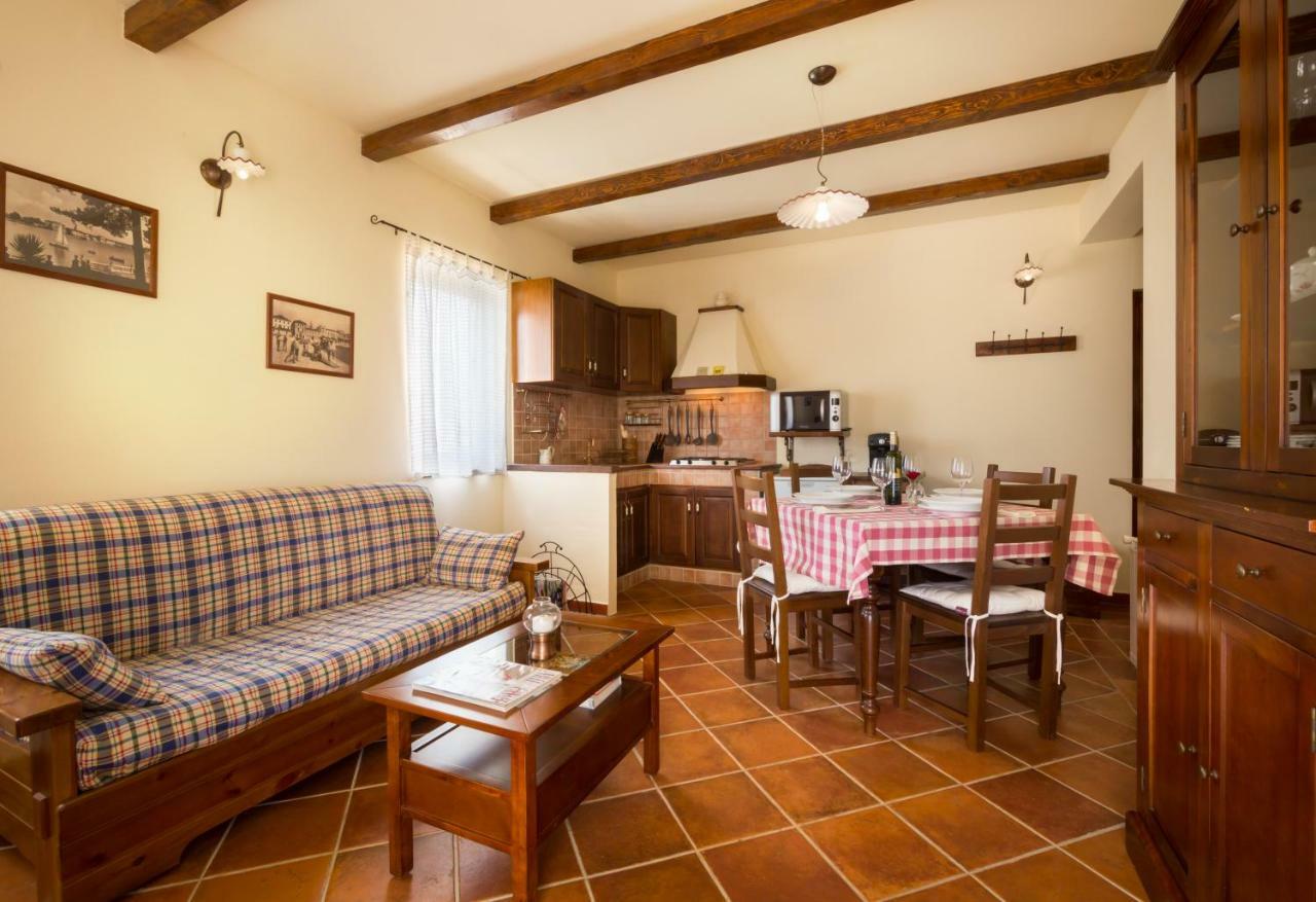 Labinci Apartmani Hrelja מראה חיצוני תמונה